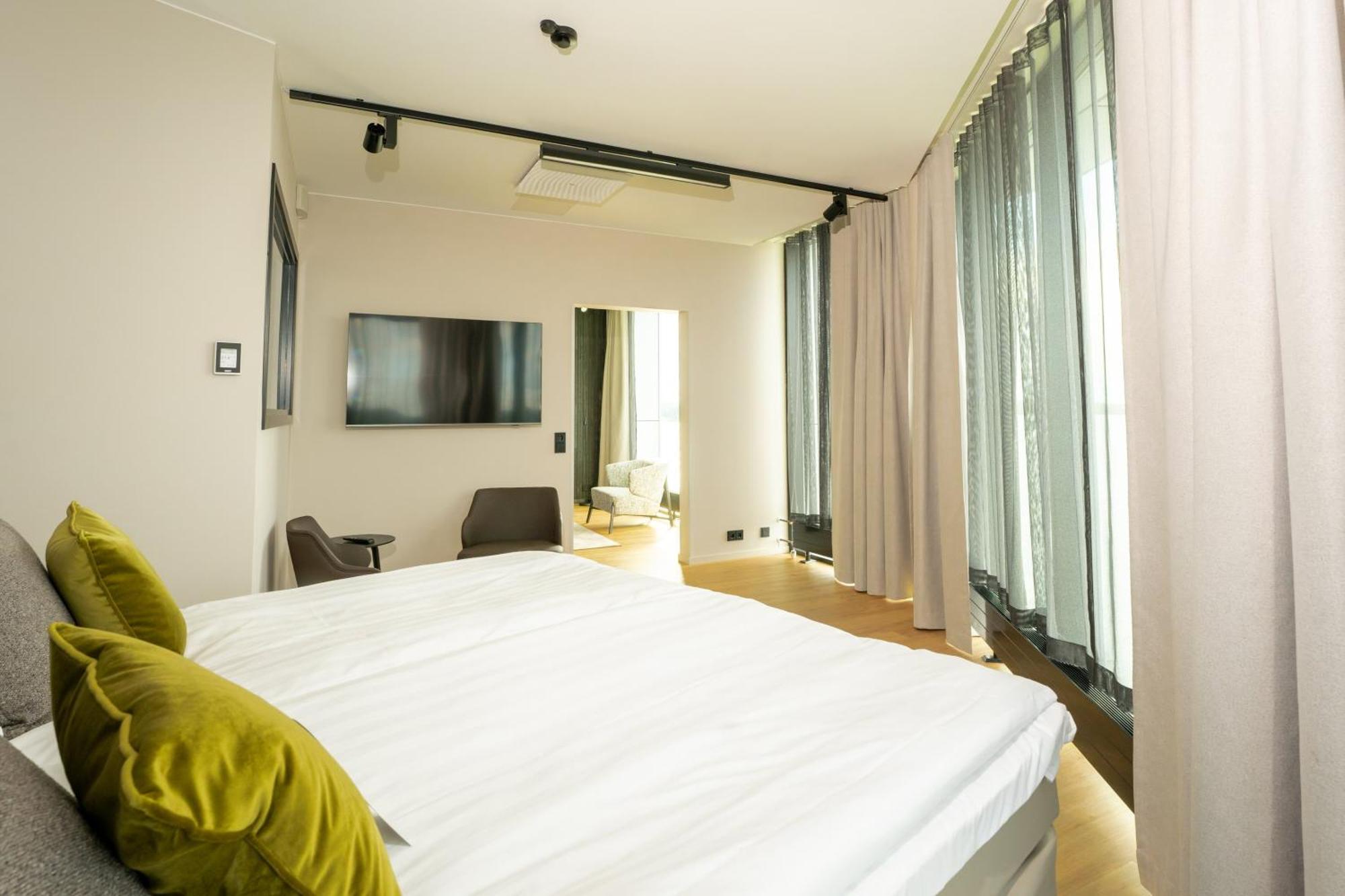 Break Sokos Hotel Bomba Нурмес Экстерьер фото